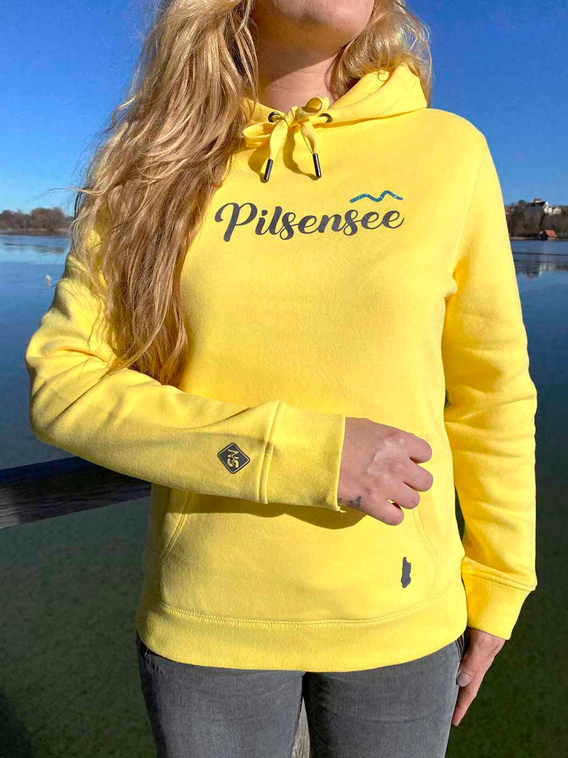 Pilsensee Hoodie in gelb mit Aufdruck in grau und Glitzer von seenarrisch